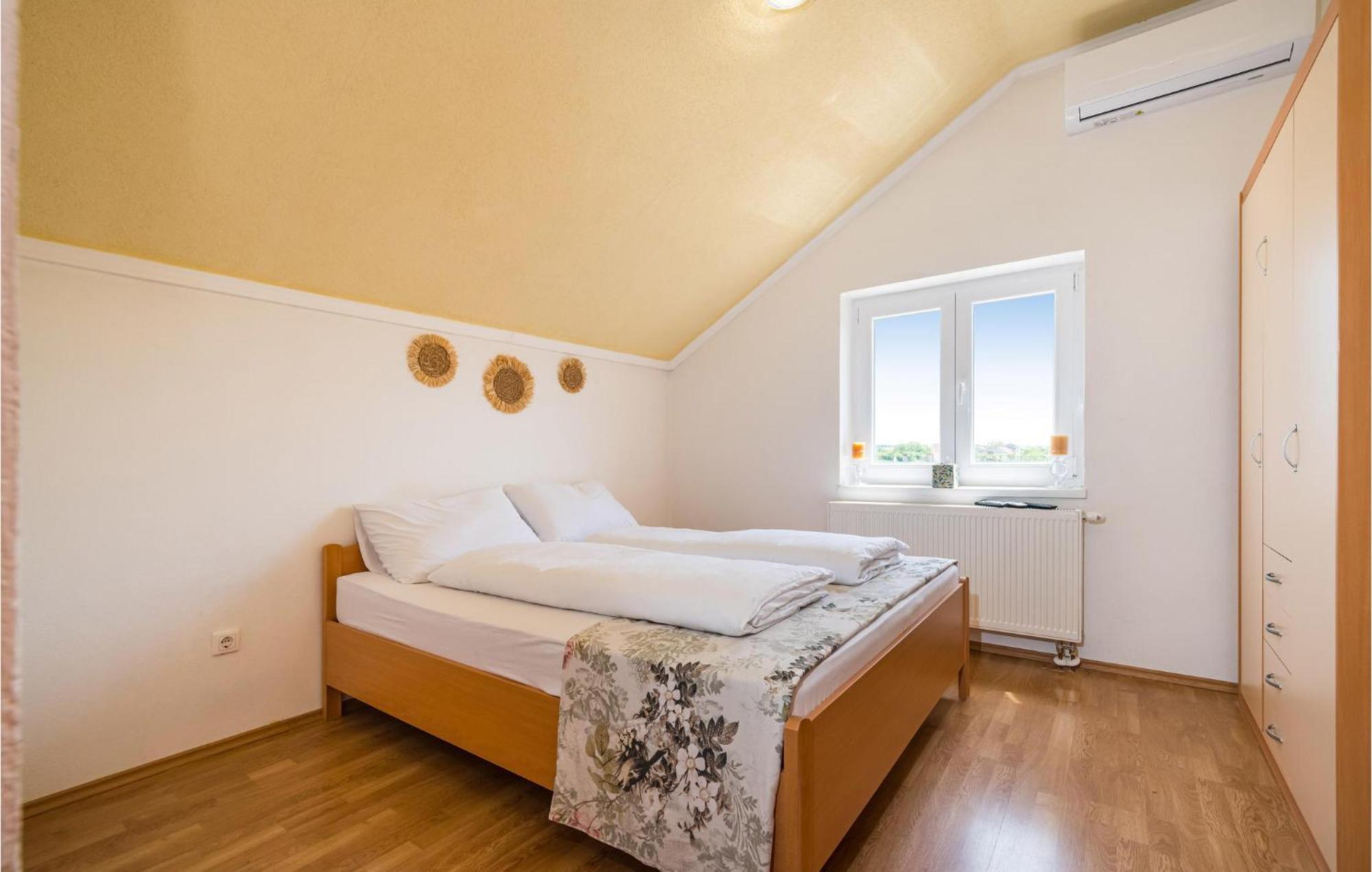 Pet Friendly Home In Murvica With Kitchen Екстериор снимка